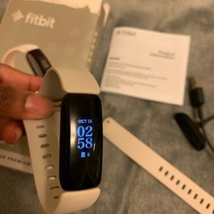 Fitbit Inspire 2™ (Lunar White)